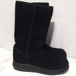 Bass black suede snow boots 8m fleece lined